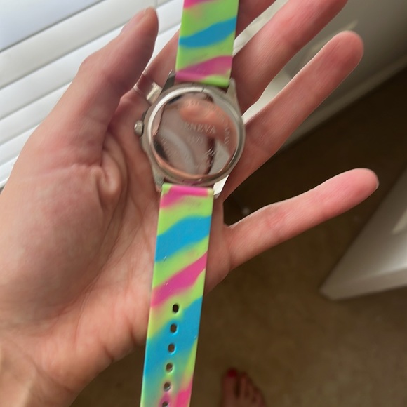 Vintage watch face some rhinestones have fallen out needs battery - Picture 3 of 5